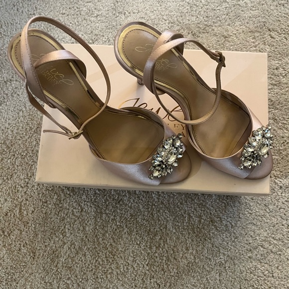 Badgley Mischka Jewel heels! - Picture 2 of 10